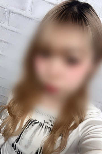 肨